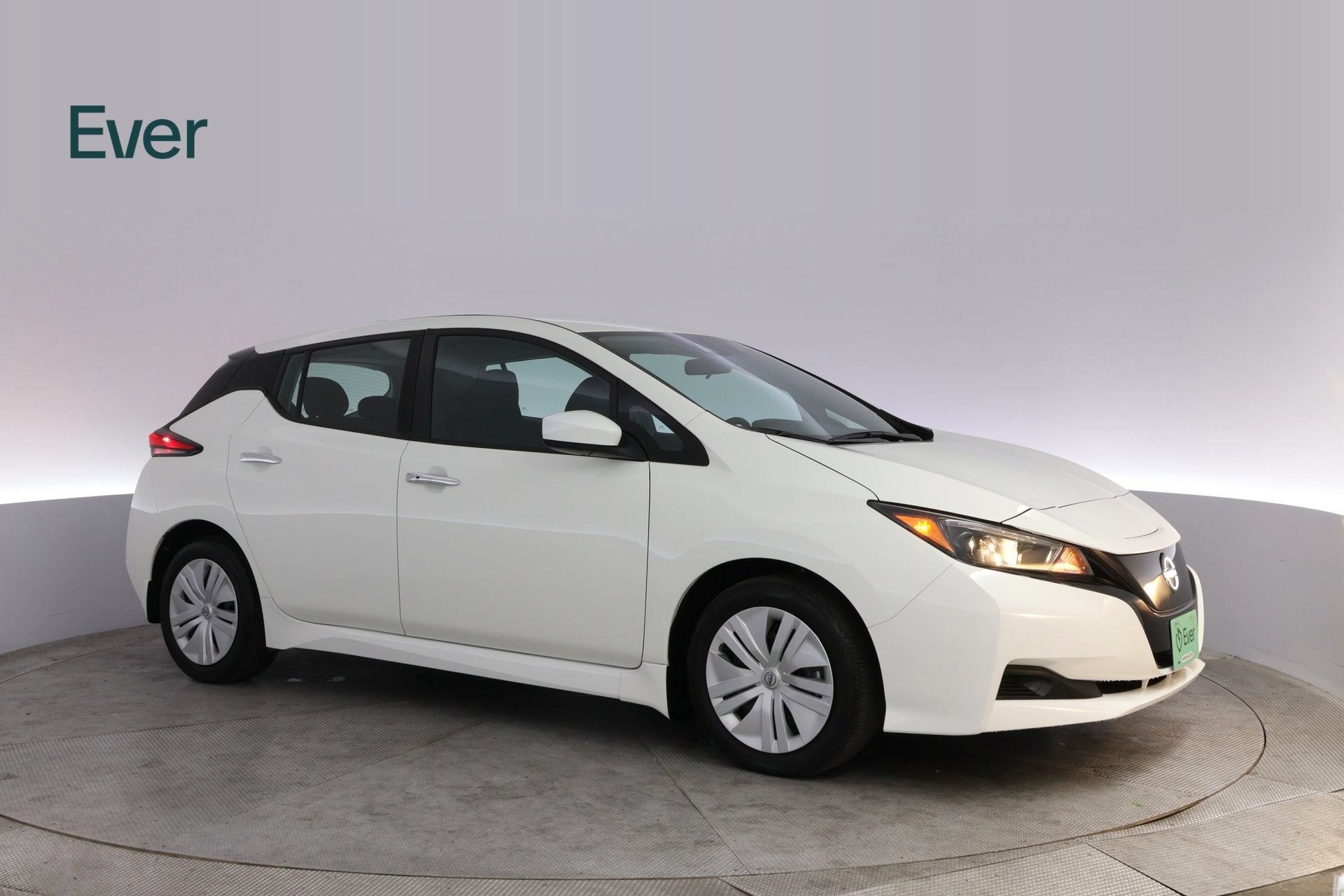 Used 2025 Nissan Leaf S FWD image 14