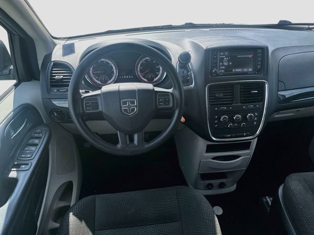 Used 2020 Dodge Grand Caravan SE FWD image 22