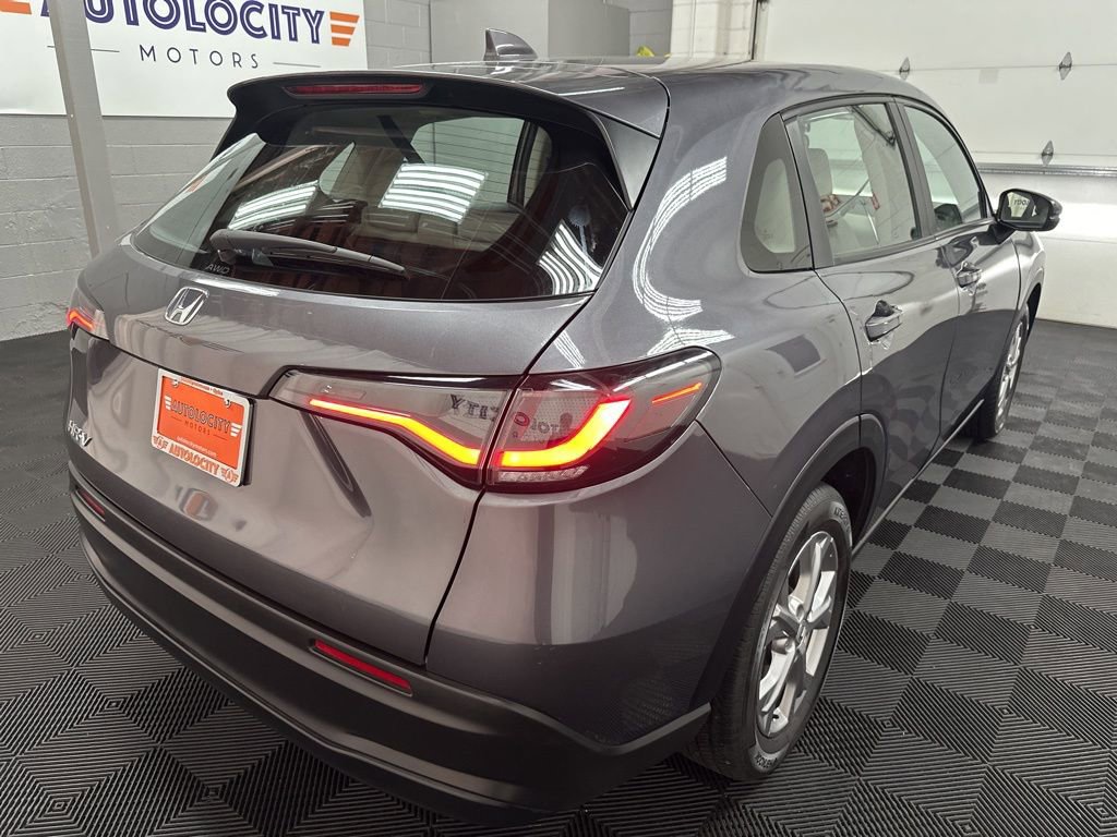 Used 2024 Honda HR-V LX image 10