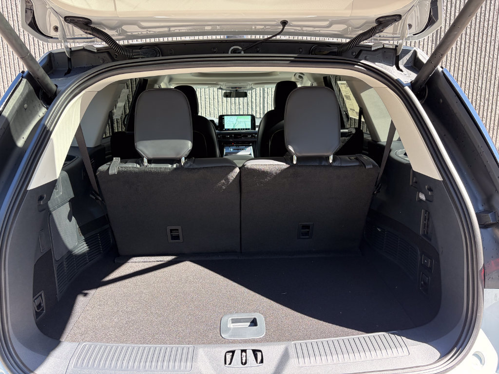 New 2027 Lincoln Aviator AWD image 21