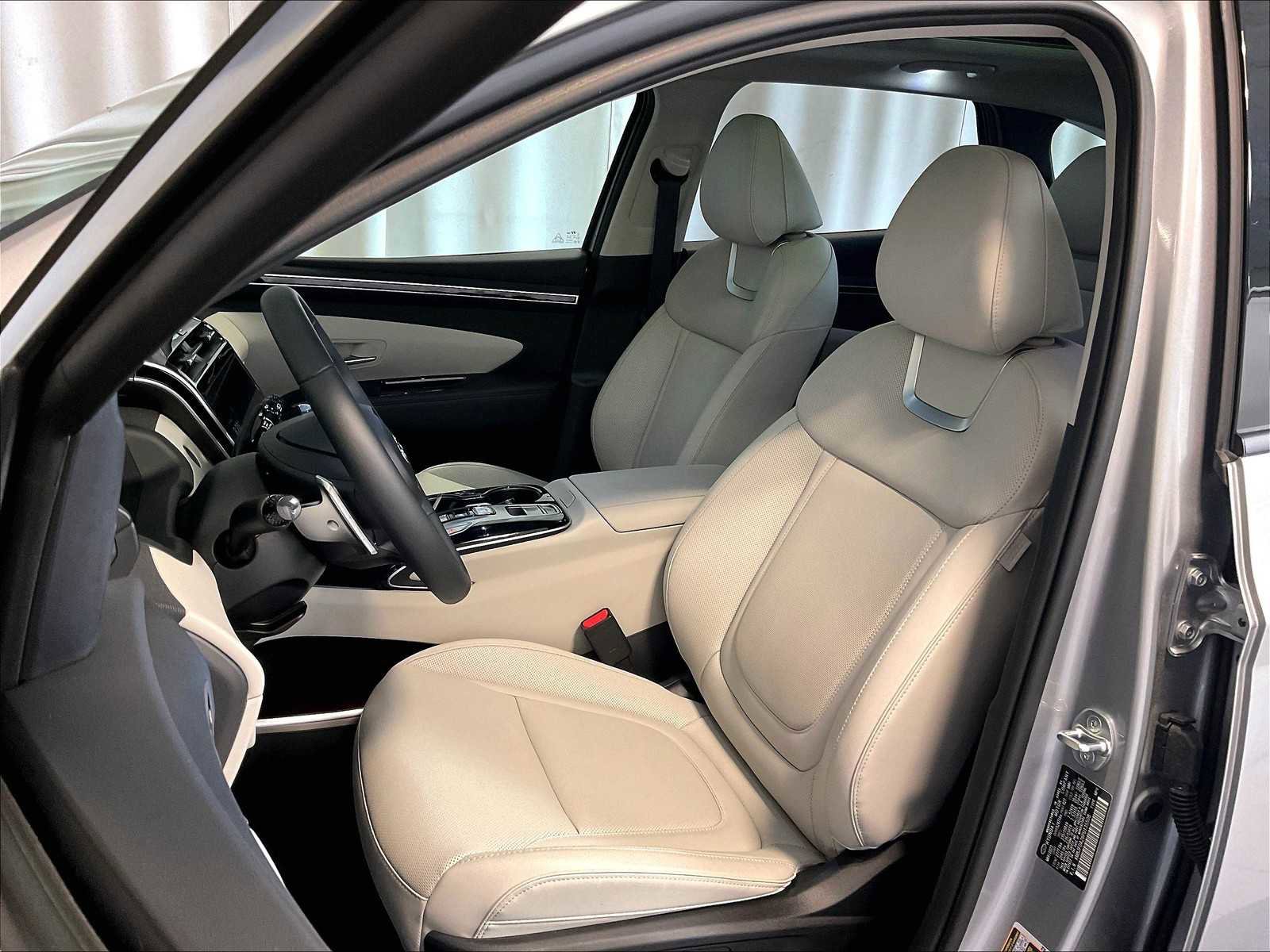 Used 2023 Hyundai Tucson Limited image 11