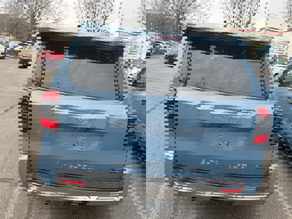 New 2026 Toyota 4Runner Limited image 16