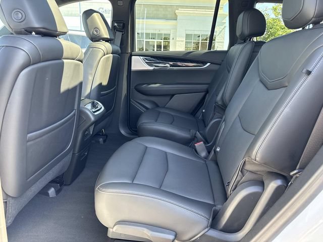 Certified 2025 Cadillac XT6 Premium Luxury AWD/4WD image 13