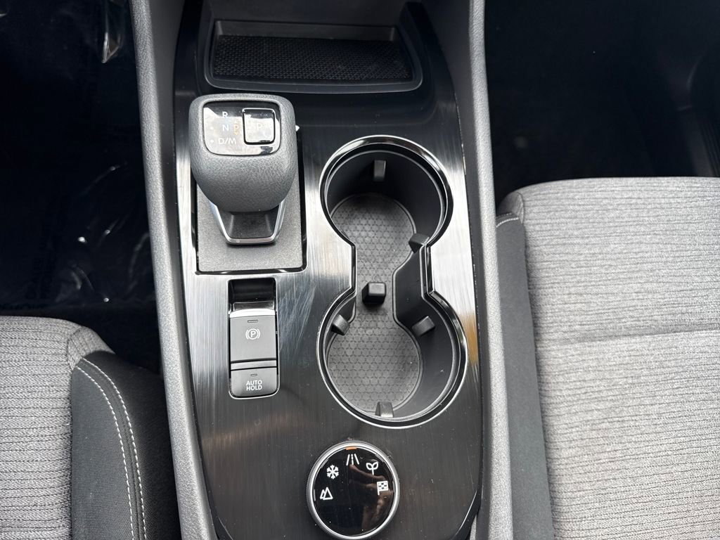 Used 2023 Nissan Rogue SV image 21