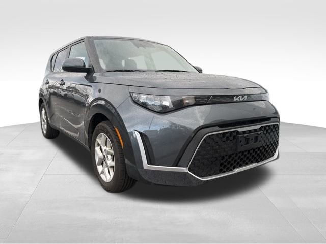 Used 2024 Kia Soul LX w/ Option Group 015 image 3