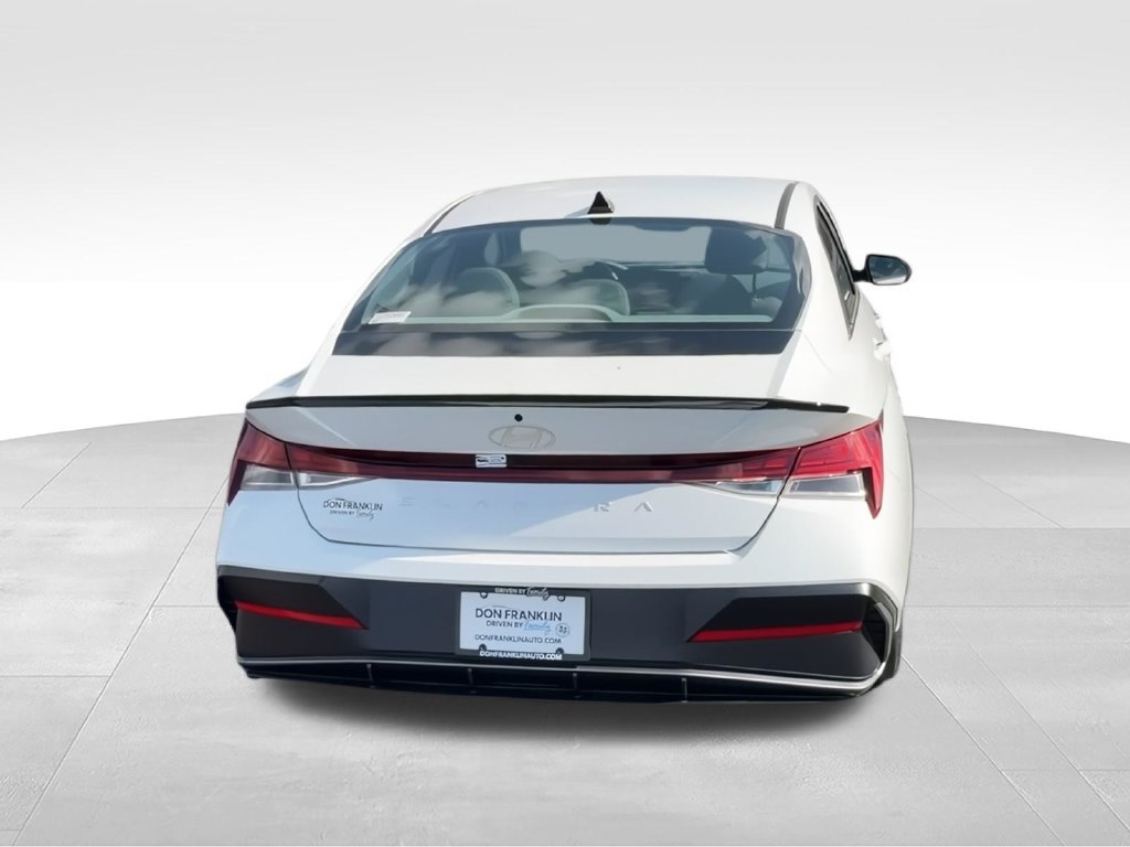 New 2026 Hyundai Elantra SEL Sport Premium FWD image 7