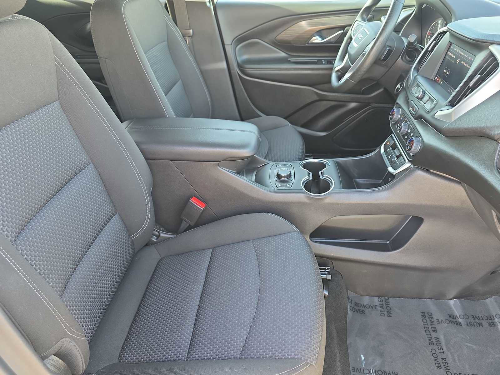 Used 2024 GMC Terrain SLE w/ Driver Convenience Package image 18