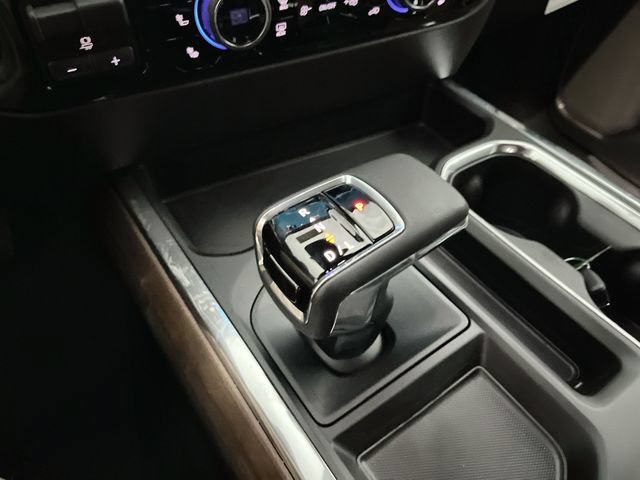 New 2026 Chevrolet Silverado 1500 High Country w/ Z71 Off-Road Package AWD/4WD image 23