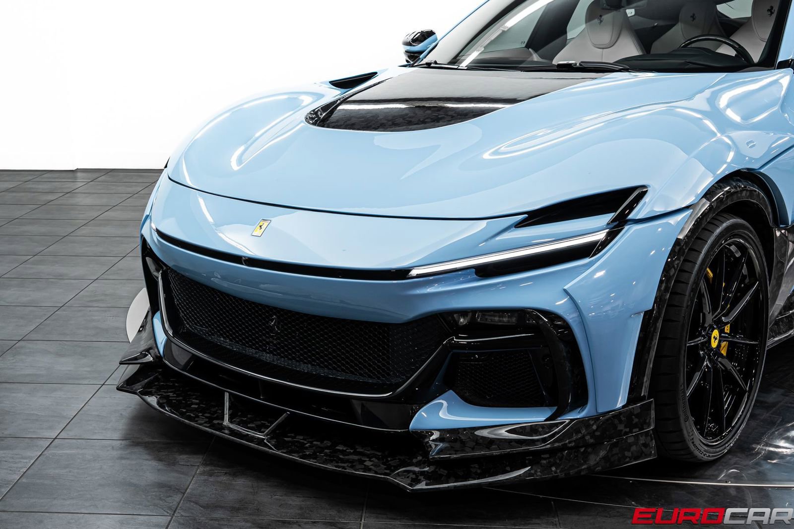 Used 2025 Ferrari Purosangue AWD/4WD image 19