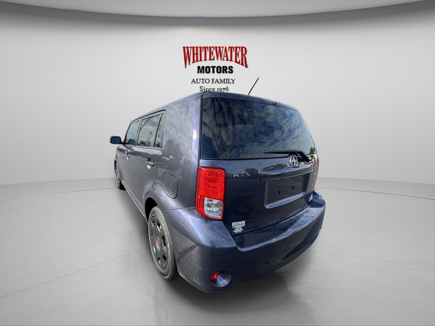 Used 2012 Scion xB FWD image 4