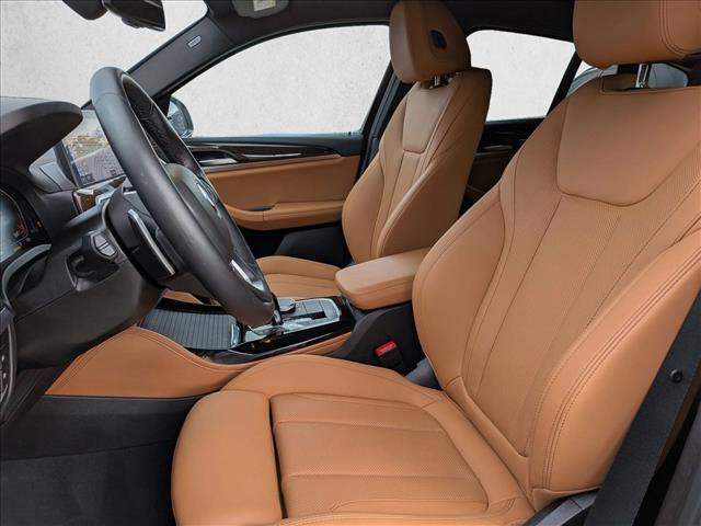 Used 2025 BMW X4 xDrive30i image 11