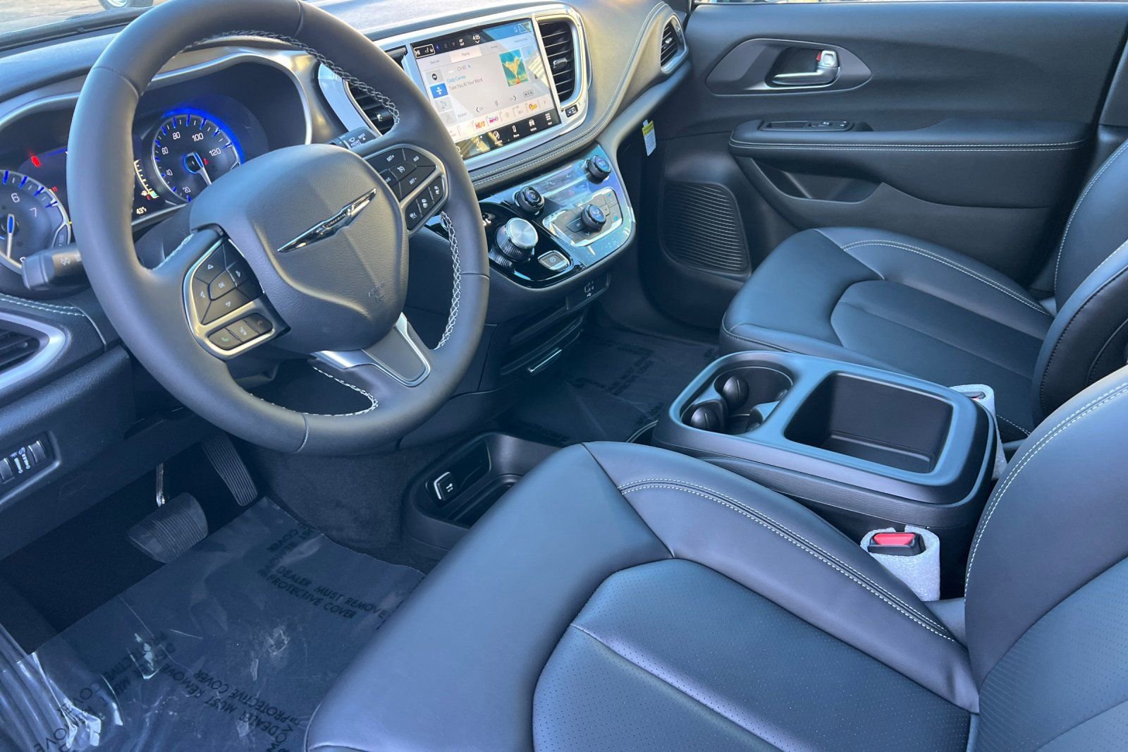 New 2026 Chrysler Pacifica Select AWD/4WD image 6