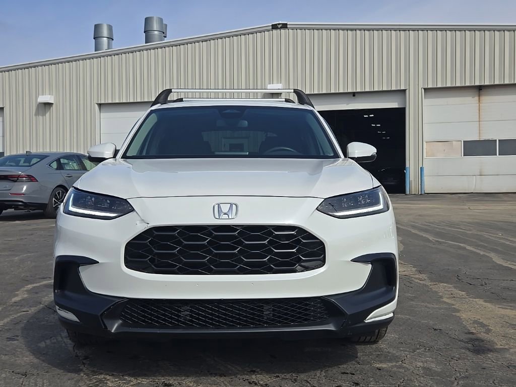 Used 2025 Honda HR-V LX image 2