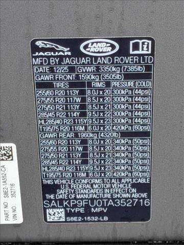 New 2026 Land Rover Range Rover SE image 17