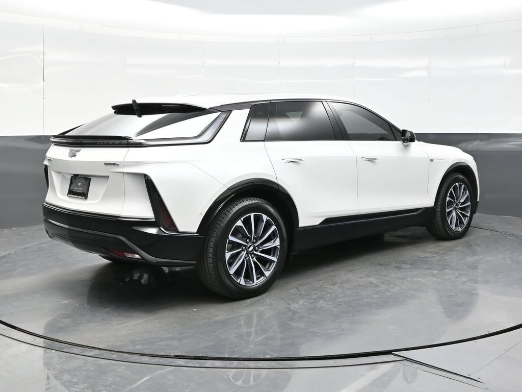 Certified 2024 Cadillac Lyriq Sport AWD/4WD image 7