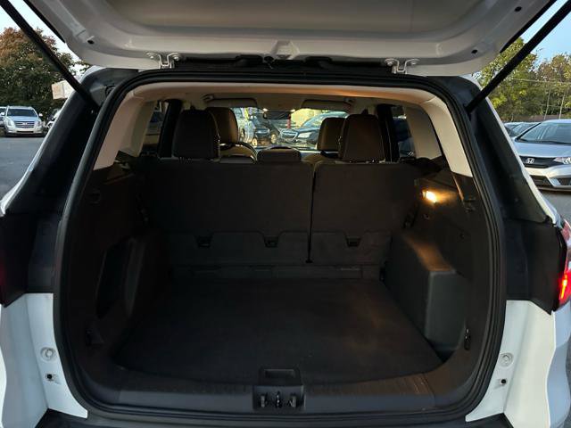 Used 2017 Ford Escape SE w/ SE Cold Weather Package image 21