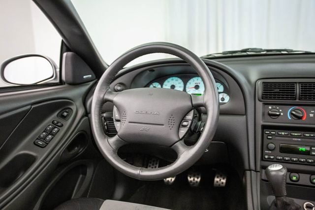 Used 2003 Ford Mustang Cobra image 4