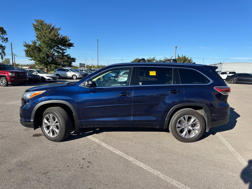 Used 2015 Toyota Highlander XLE AWD/4WD image 8