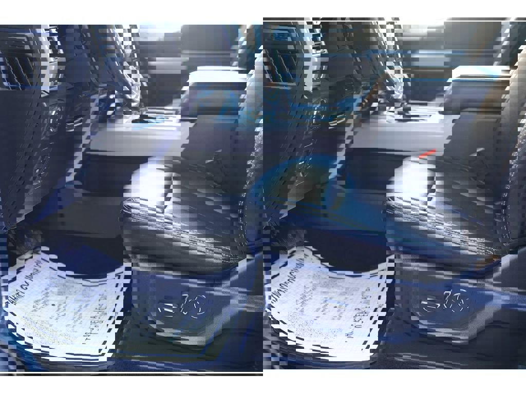 Used 2018 Ford F150 Lariat image 19