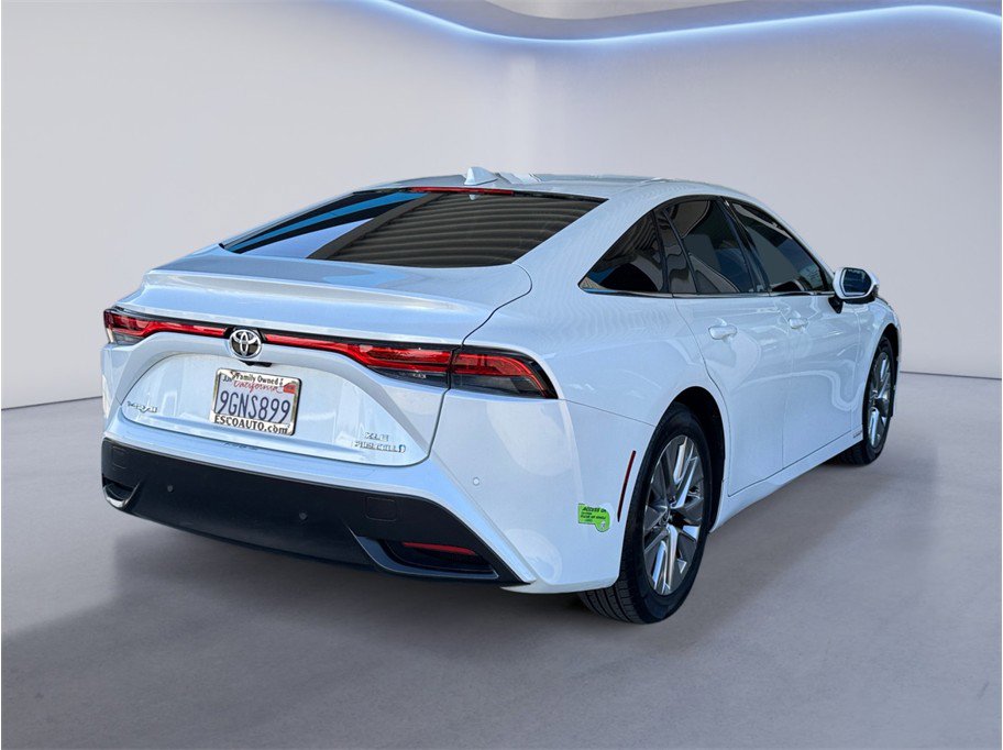 Used 2023 Toyota Mirai w/ Advanced Technology Package RWD image 6