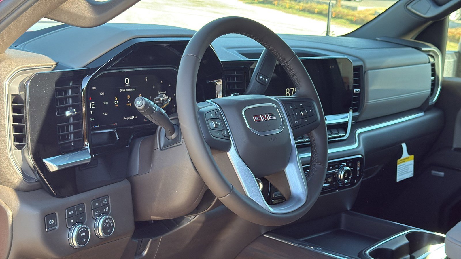 New 2026 GMC Sierra 2500 SLT w/ SLT Premium Package AWD/4WD image 7