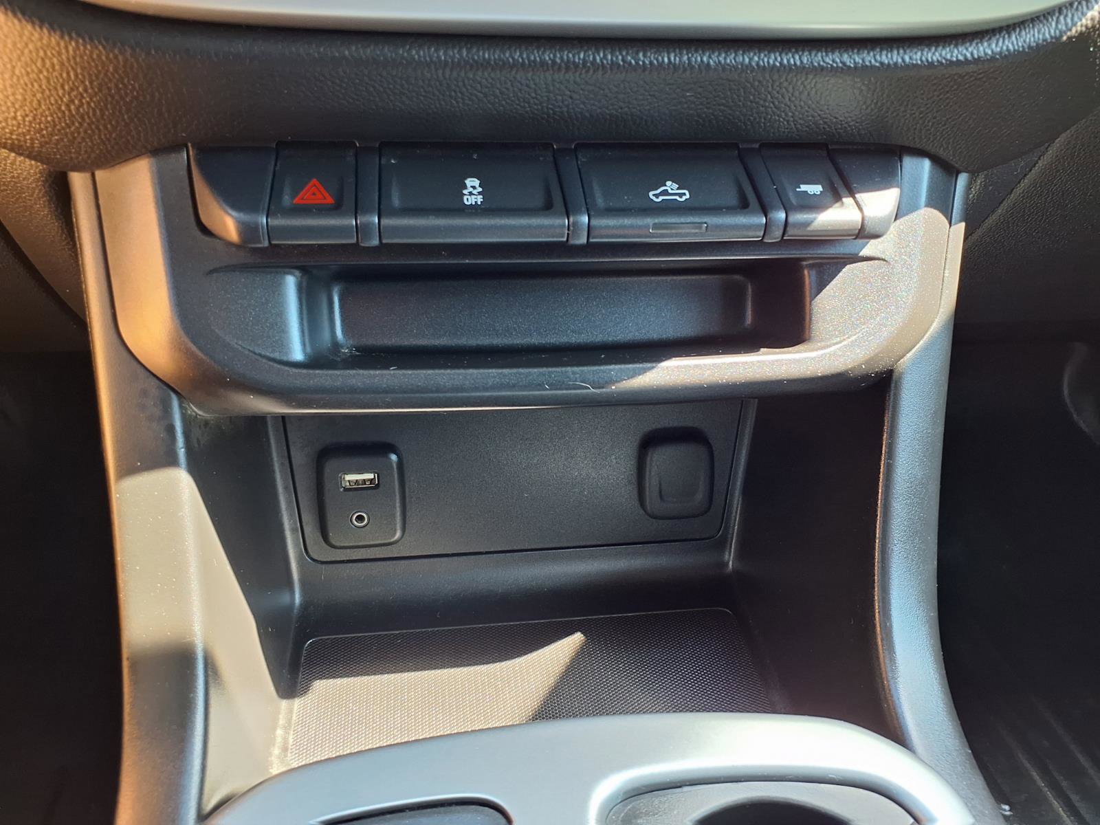 Used 2017 Chevrolet Colorado LT RWD image 8