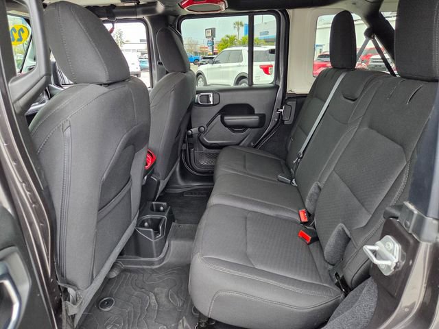 Used 2022 Jeep Wrangler Unlimited Sport image 15