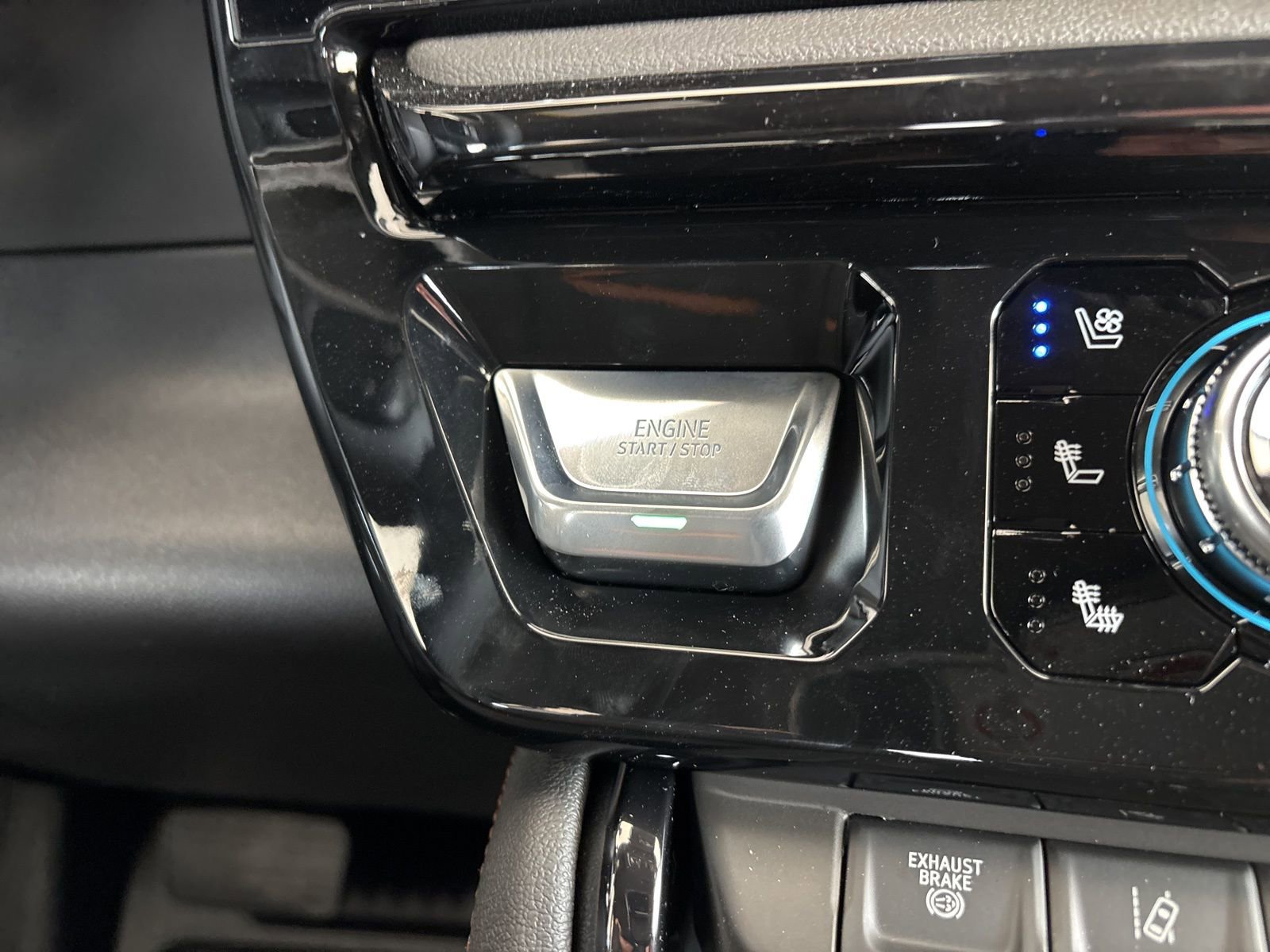 New 2026 GMC Sierra 2500 AT4 image 27