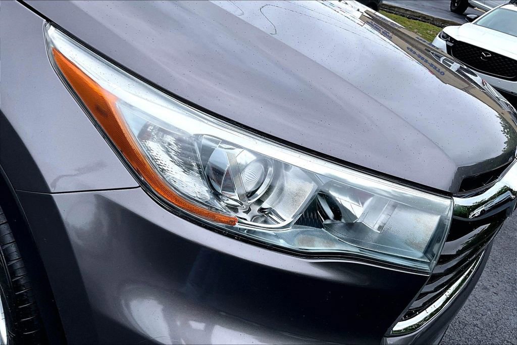 Used 2015 Toyota Highlander Limited FWD image 29