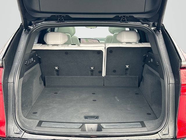 Used 2025 Cadillac Lyriq Sport image 19