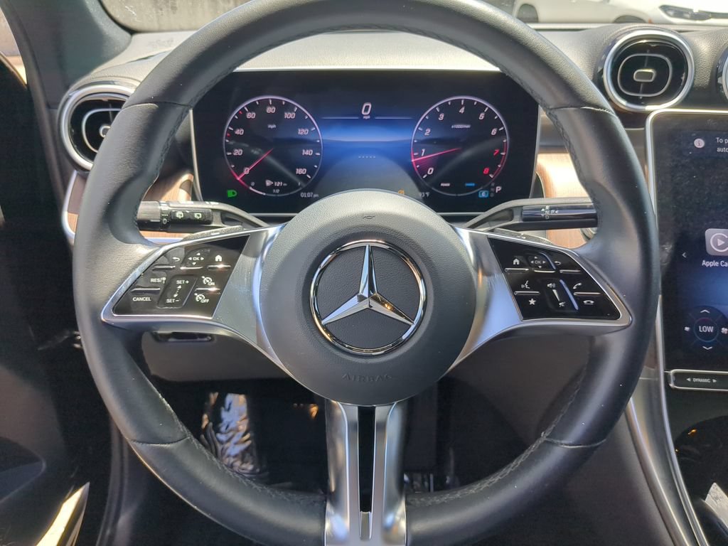 Used 2025 Mercedes-Benz GLC 300 image 30