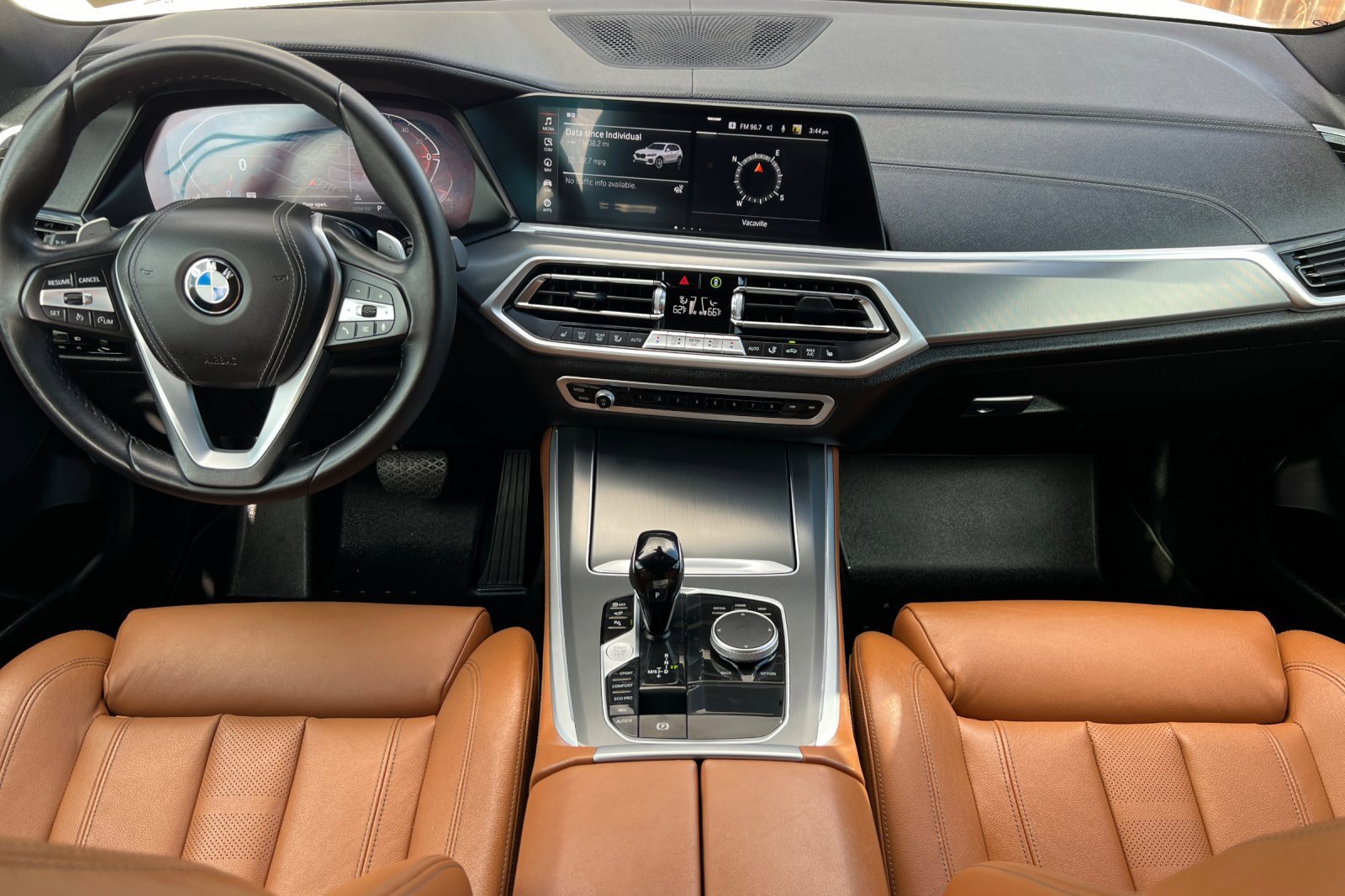 Used 2022 BMW X5 xDrive40i w/ Parking Assistance Package image 14