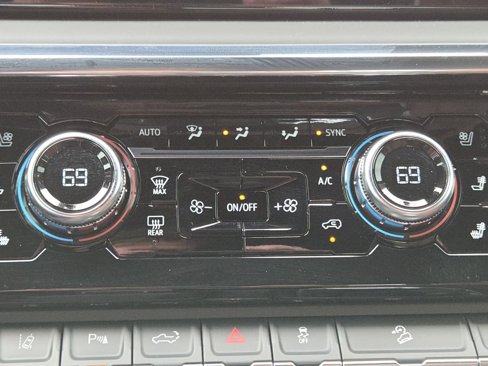 New 2026 GMC Sierra 2500 Denali Ultimate AWD/4WD image 39