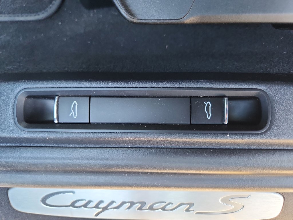 Certified 2022 Porsche 718 Cayman S image 17