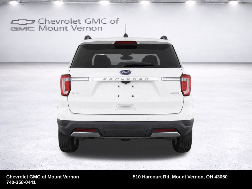 Used 2019 Ford Explorer XLT w/ Equipment Group 202A AWD/4WD image 9