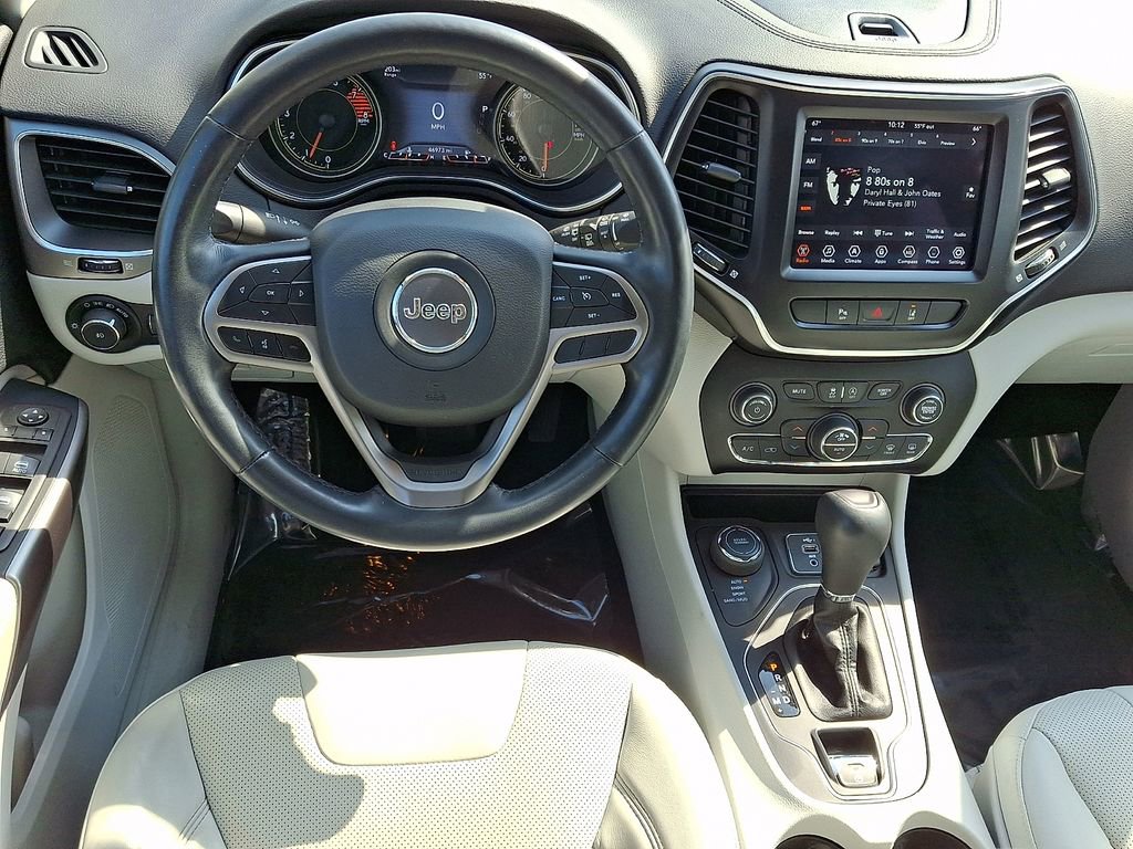 Used 2021 Jeep Cherokee Latitude Lux w/ Comfort/Convenience Group AWD/4WD image 12