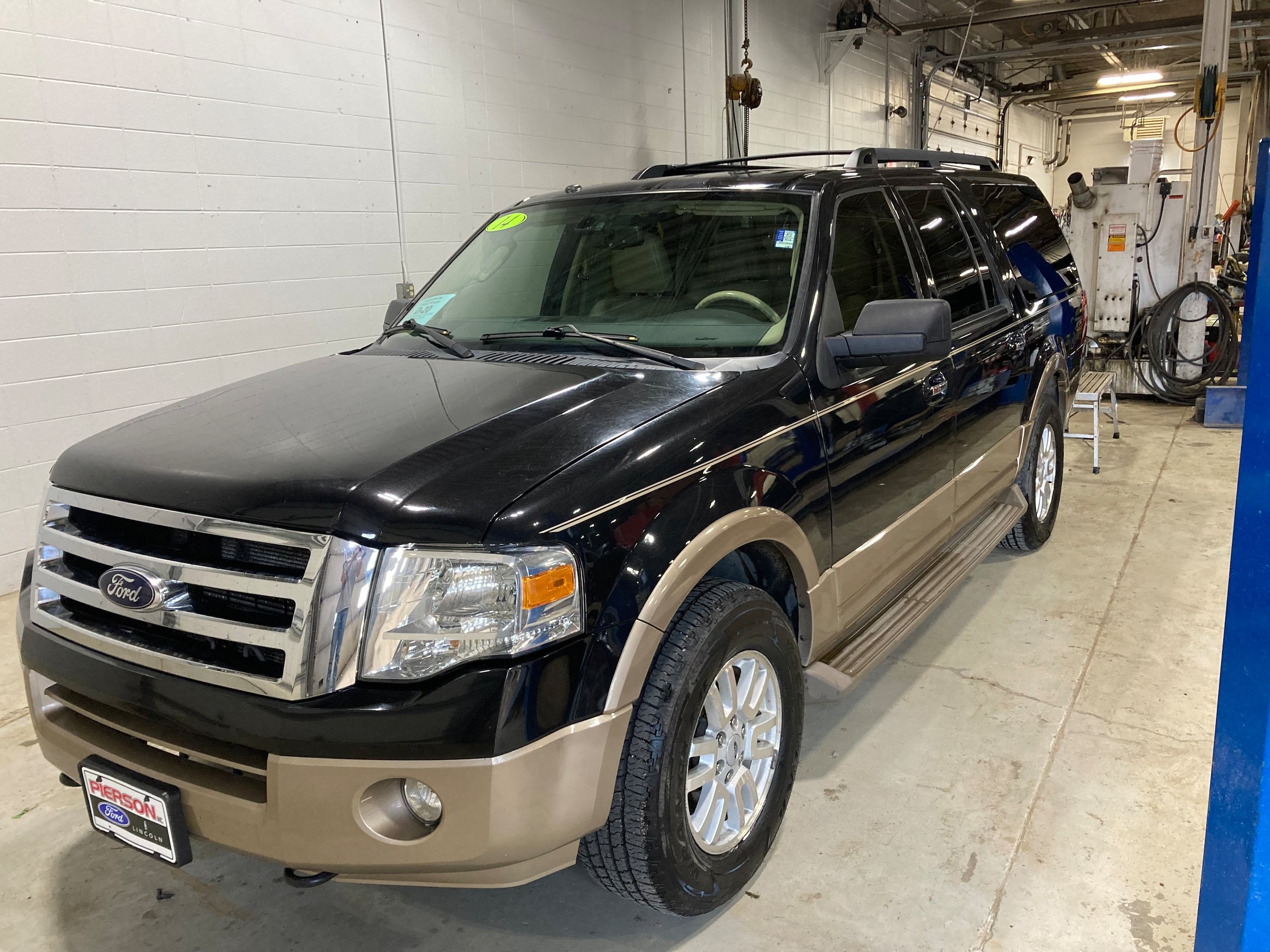 Used 2014 Ford Expedition EL XLT w/ Equipment Group 202A