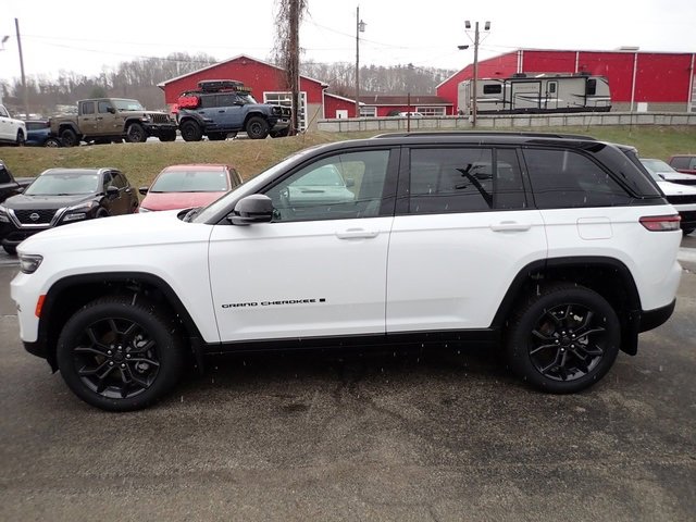 New 2025 Jeep Grand Cherokee Limited w/ MOPAR Finishing Package image 2
