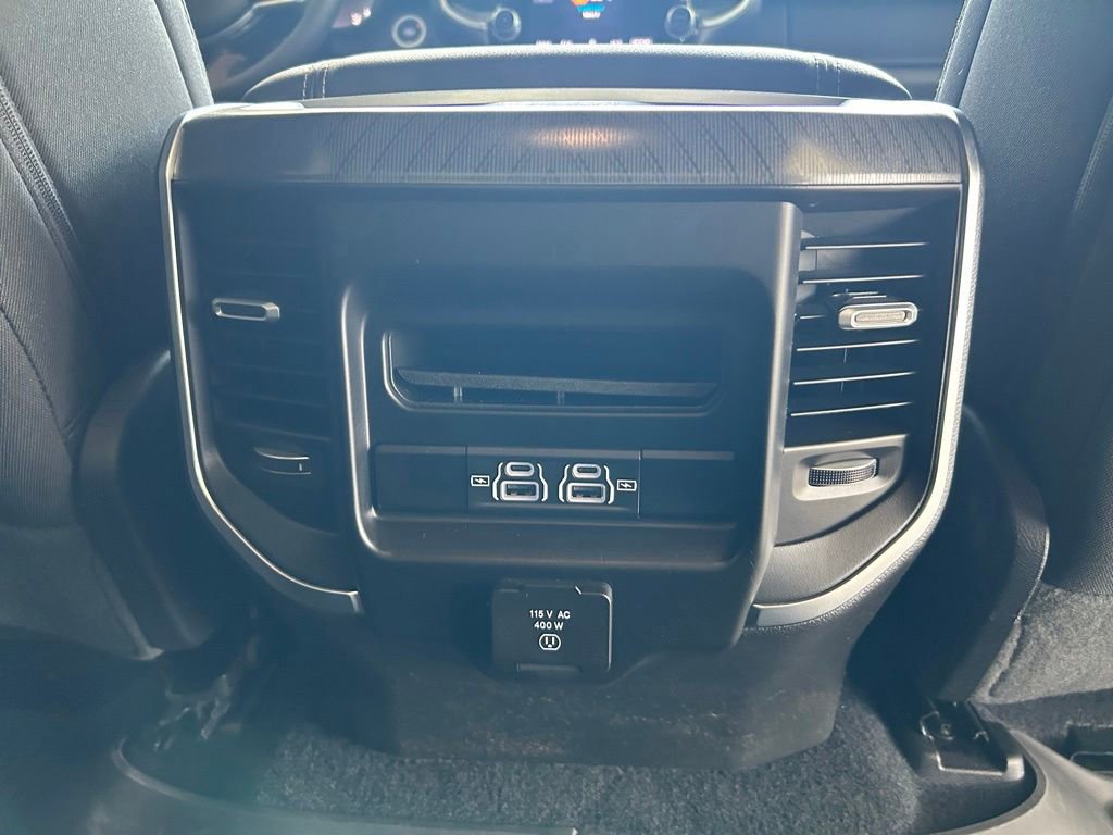 Used 2025 RAM 1500 Big Horn RWD image 31