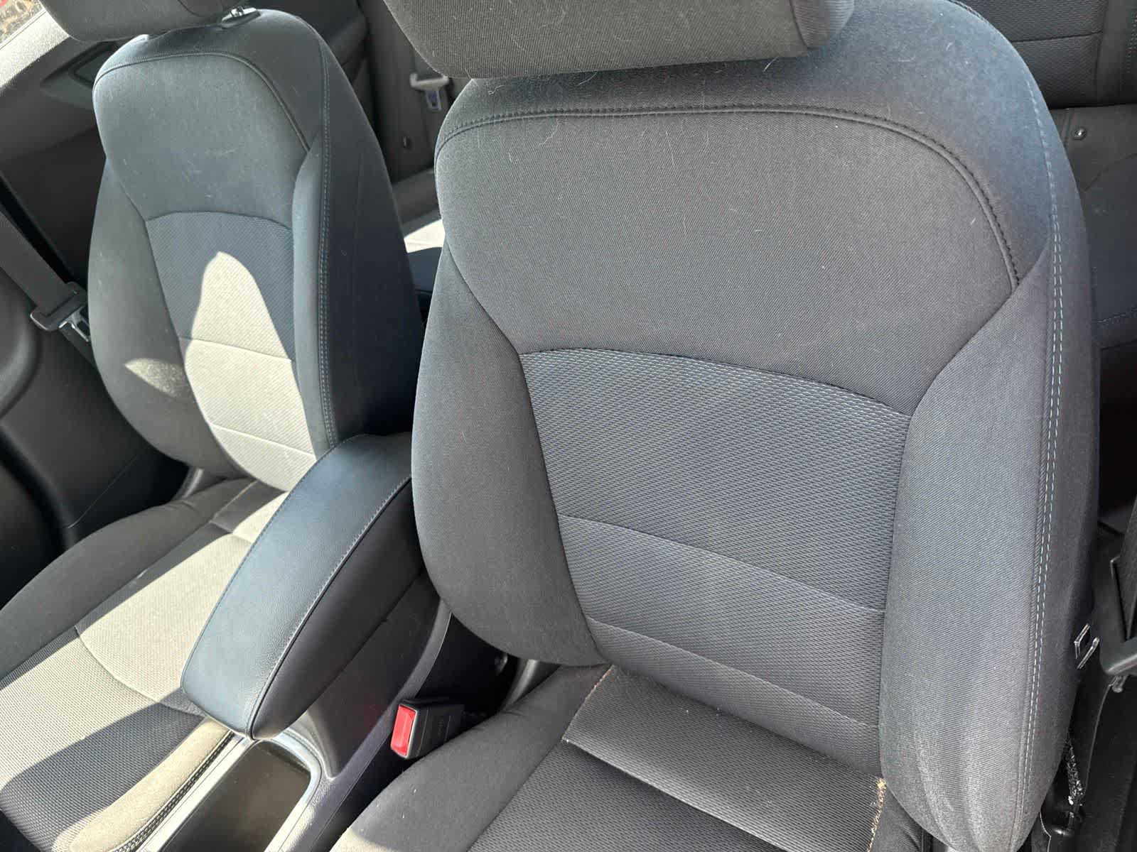 Used 2018 Chevrolet Cruze LT w/ Convenience Package FWD image 14