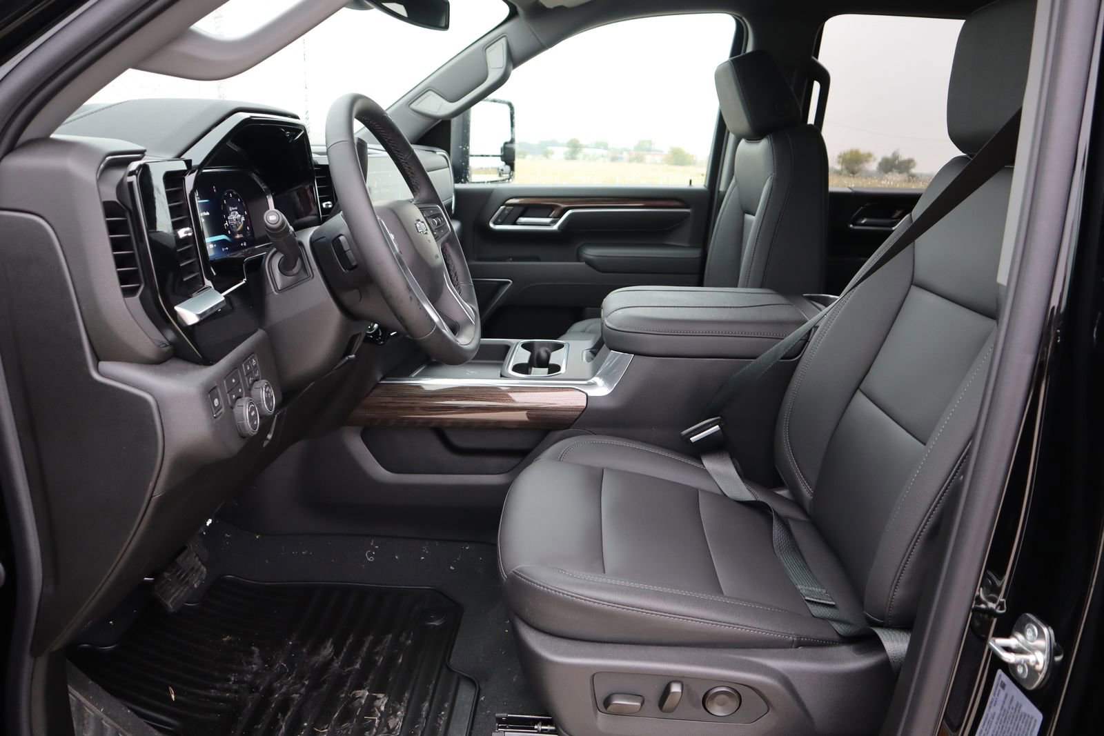 New 2026 Chevrolet Silverado 2500 LT w/ Trail Boss Package image 10