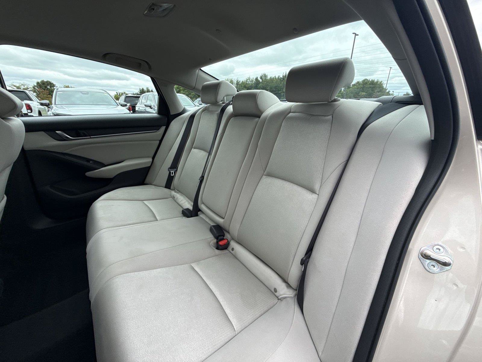 Certified 2018 Honda Accord EX image 17