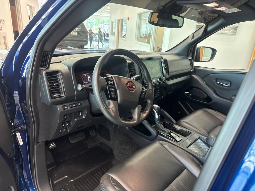 Used 2022 Nissan Frontier PRO-4X w/ Pro-4X Premium Package AWD/4WD image 2