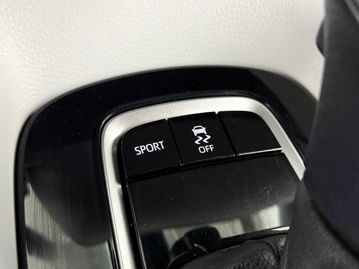 Used 2022 Toyota Corolla SE w/ Carpet Mat Package (TMS) FWD image 25