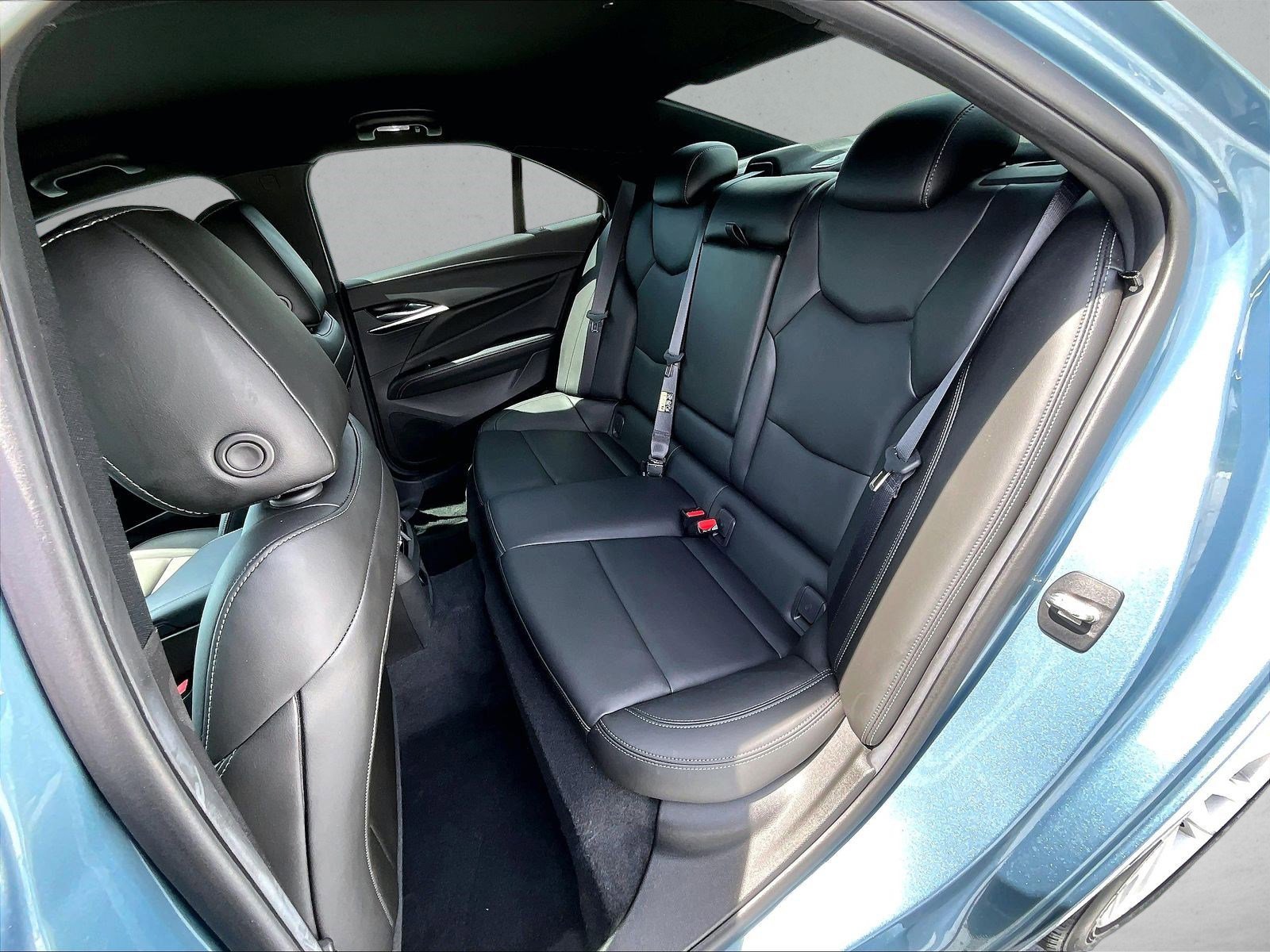 Used 2023 Cadillac CT4 Luxury RWD image 28