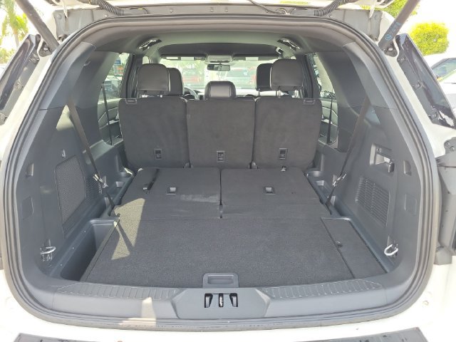 Used 2025 Ford Explorer ST-Line w/ Premium Package RWD image 22