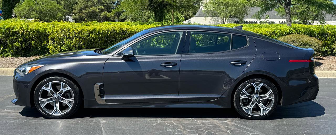 Used 2020 Kia Stinger GT-Line w/ Sun & Sound Package RWD image 4