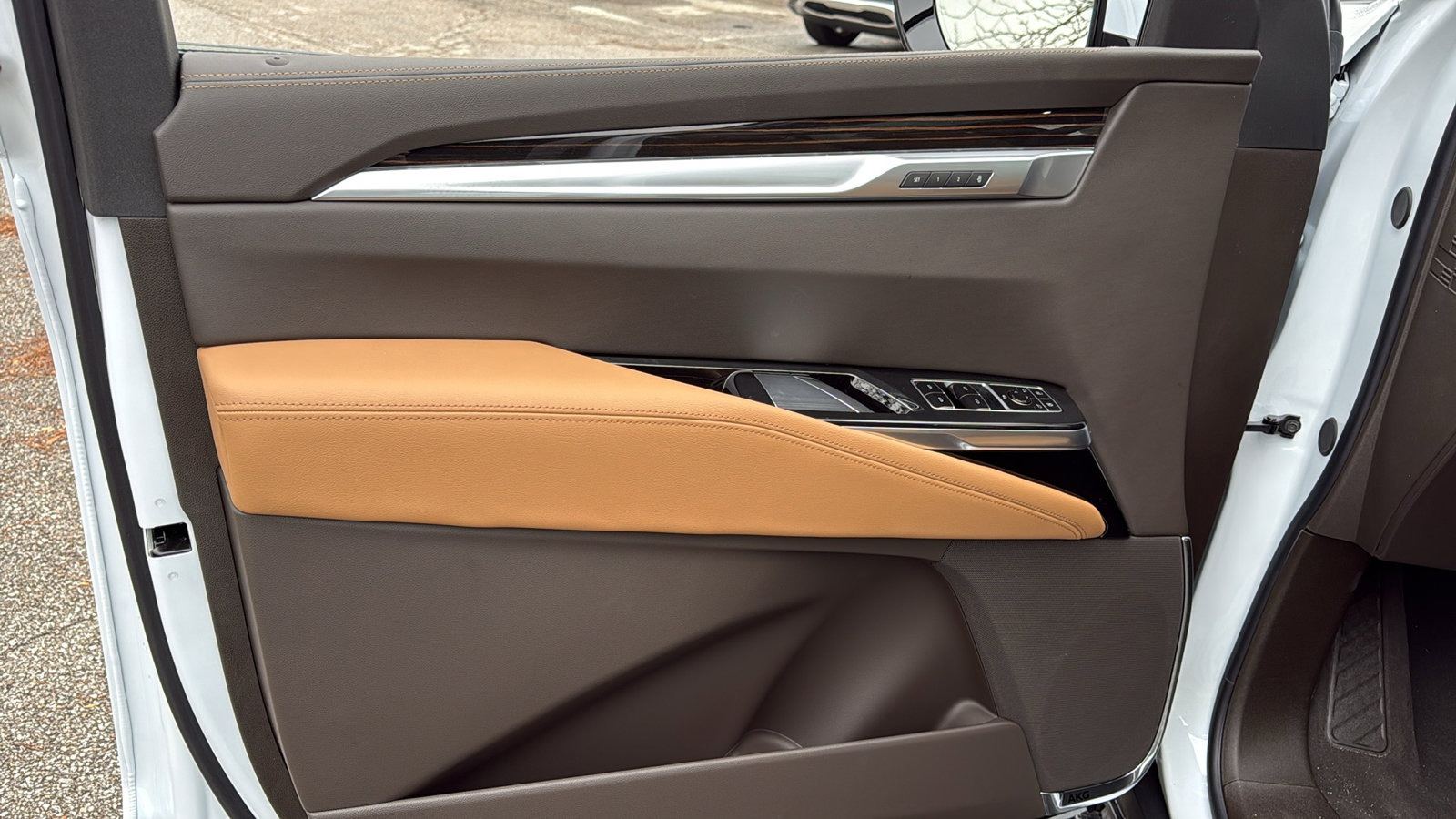 New 2026 Cadillac Escalade Luxury image 10