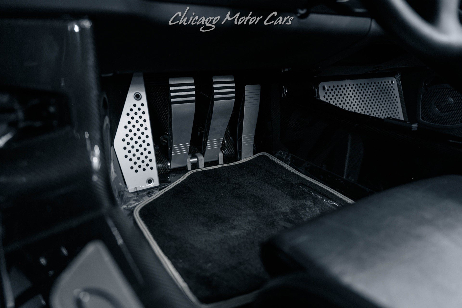Used 2005 Porsche Carrera GT RWD image 15