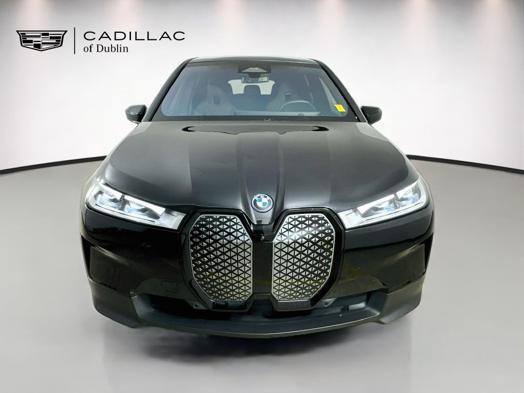 Used 2025 BMW iX xDrive50 w/ Convenience Package AWD/4WD image 2